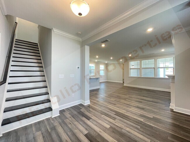 Foto del edificio - Gorgeous 4 Bedroom 3 Bath Home with Fiber ...