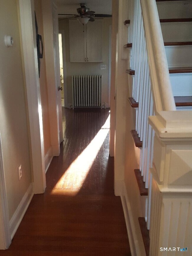 Foto del edificio - 356 Townsend Ave