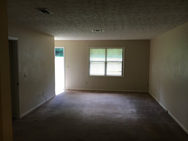 Building Photo - 2302 Rocky Brook Rd