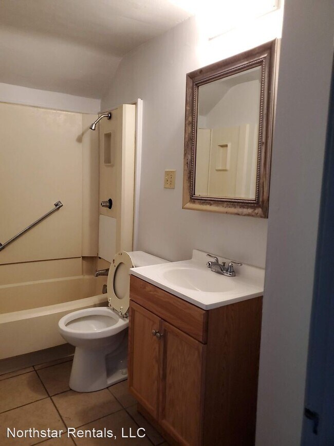 Foto del edificio - 3 br, 1 bath House - 1221 E 20th St.