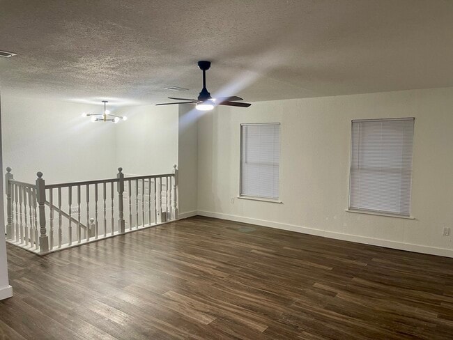 Foto del edificio - 5819 Flax Bourton St