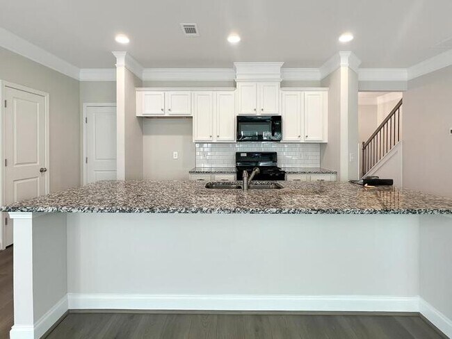 Foto del edificio - House 4 Beds 3.5 Bath