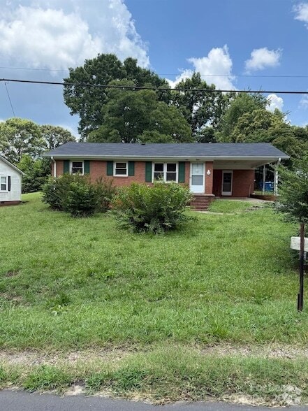Building Photo - 5921 Princeton Ave