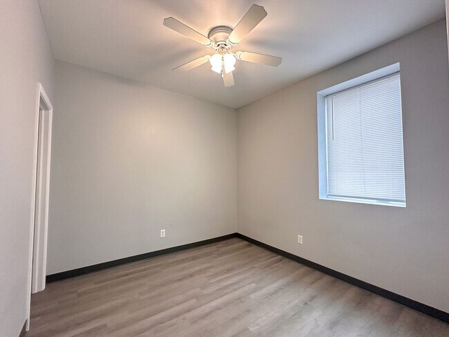 Foto del edificio - Modern 1-bedroom retreat / Walk to Downtown