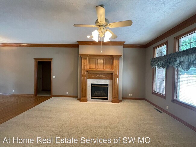 Foto del edificio - 4 br, 2.5 bath House - 5620 S Fremont Ave