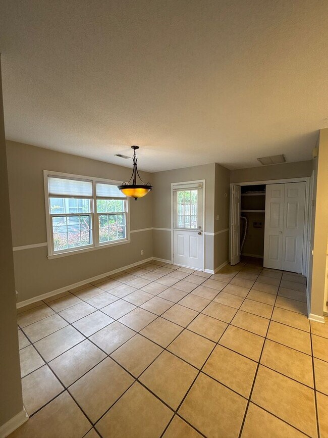 Foto del edificio - Townhome for Rent