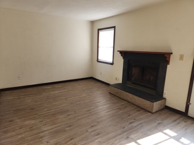 Building Photo - GLENWOOD PARK