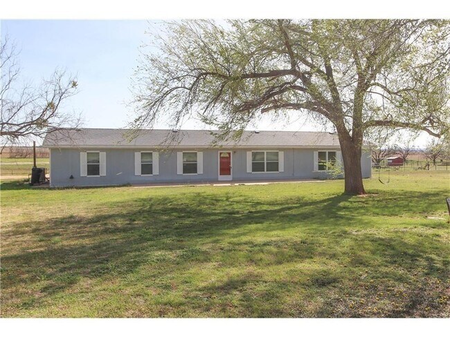 Building Photo - 2483 FM 419