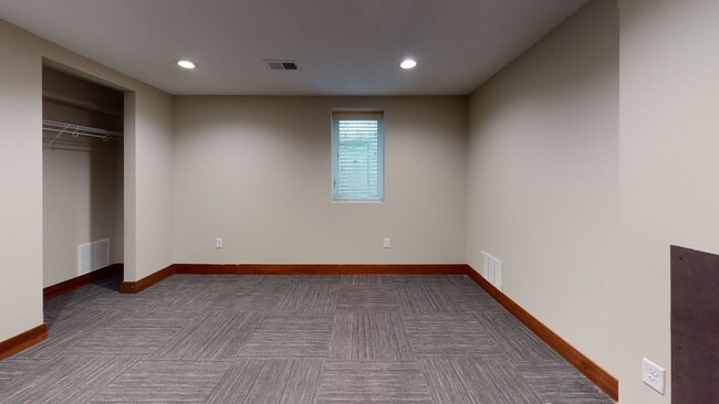 Foto del edificio - 806 12th Ave SE