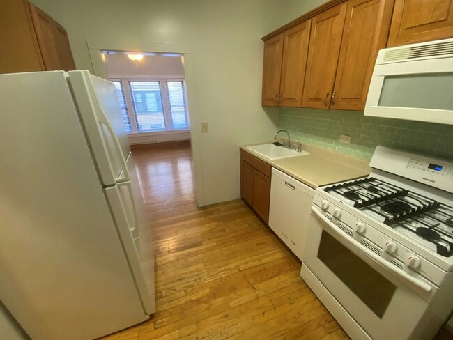Photo - 3518 N Broadway St Apartment