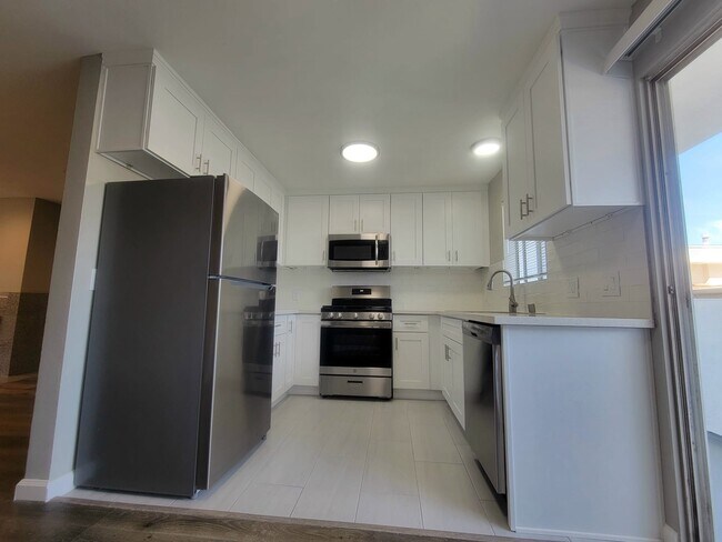 Building Photo - Corral Vista LLC