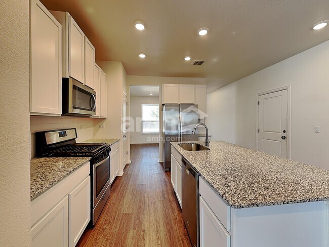Foto del edificio - 2722 Wolfcreek