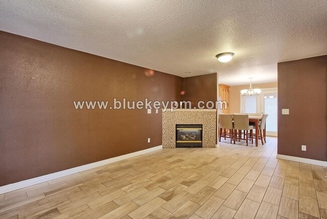 Building Photo - 4 Bed, 2.5 Baths Home in Hazel Dell Near R...