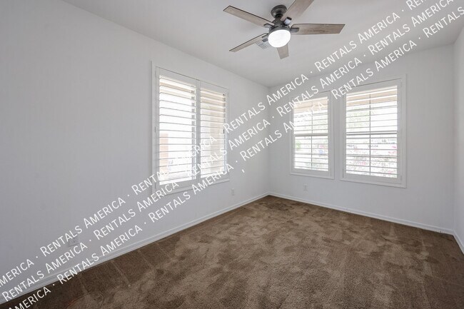Foto del edificio - 13487 N 174th Ave