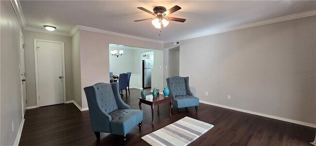 Foto del edificio - 5151 Roswell Rd