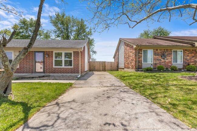 Foto del edificio - 1576 Springfield Dr
