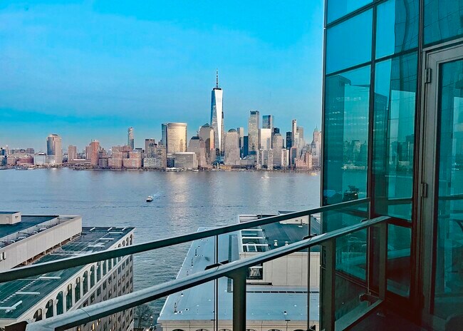 Foto del edificio - 77 Hudson St