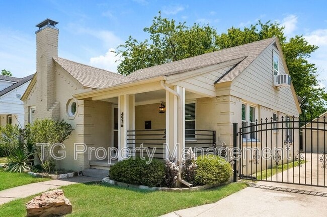 Building Photo - 4536 Capitol Ave