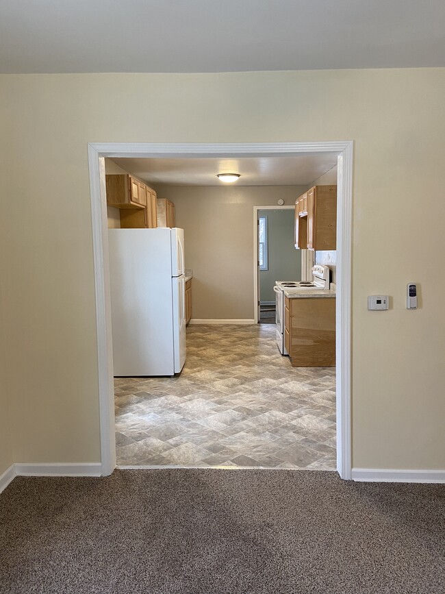 Building Photo - 986 Tritt Dr