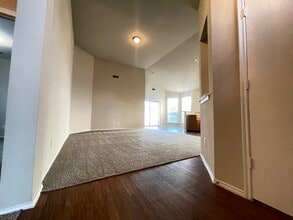 Building Photo - 7452 Maroon Dr