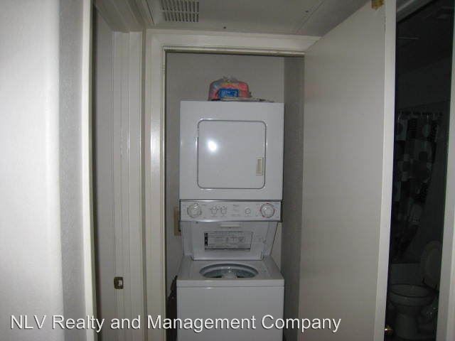 Foto del edificio - 5261 Lindell Rd