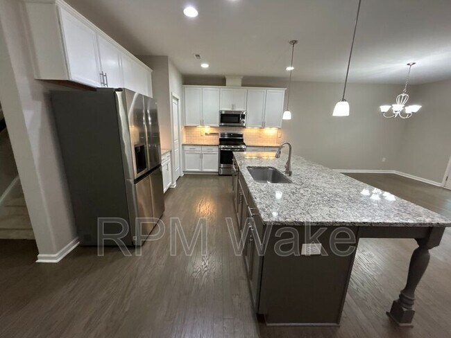 Building Photo - 217 Gulley Glen Dr