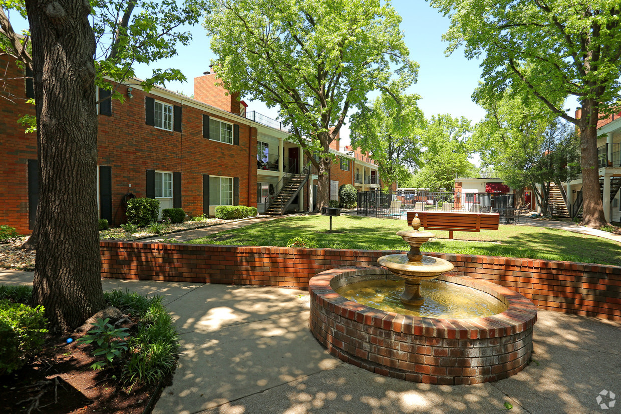 Primary Photo - Southern Elms Apartments