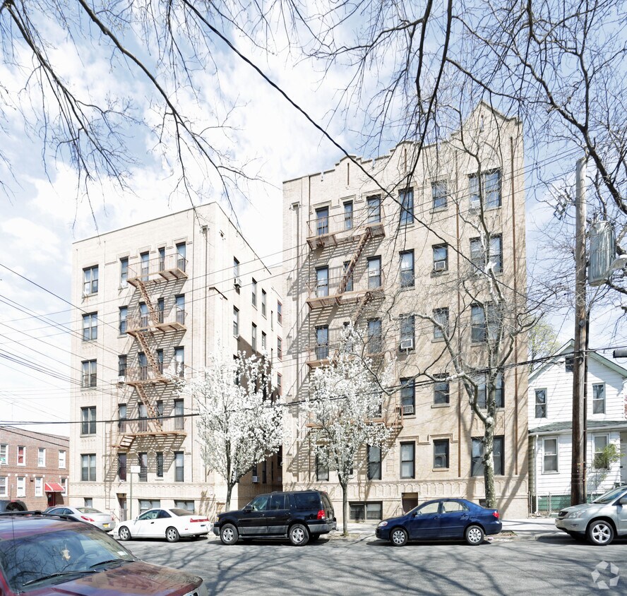 829 Adee Ave, Bronx, NY 10467 Apartments in Bronx, NY