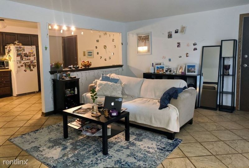 Primary Photo - 2 br, 1 bath Condo - 8431 W. Bryn Mawr Ave