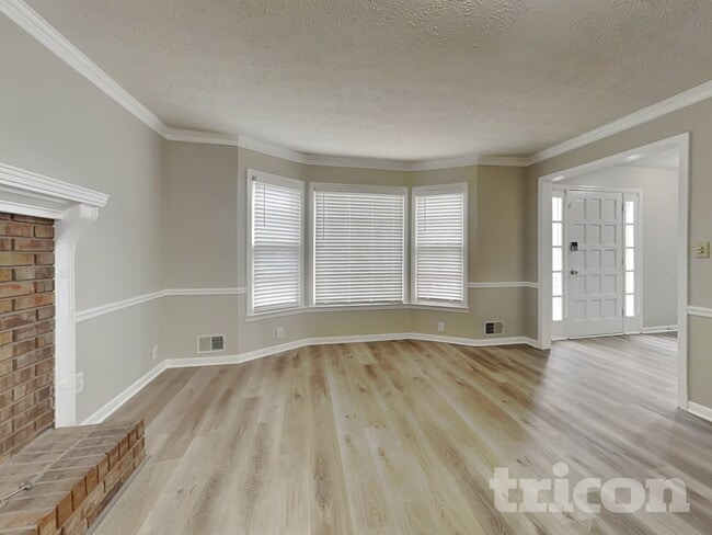 Foto del edificio - 135 Clearbrook Way