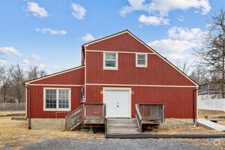 Building Photo - 37 St Georges Ave
