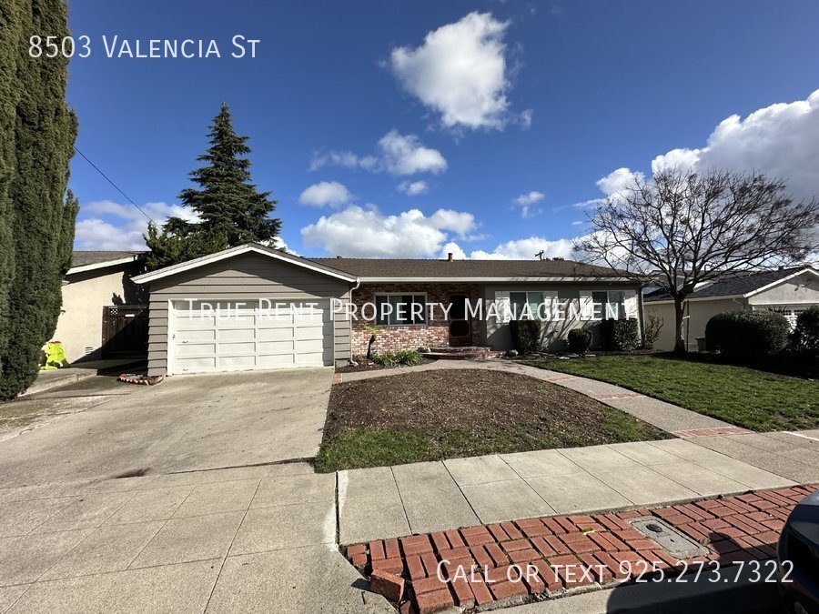 Primary Photo - Well Kept 4 Bed, 2 Bath Single Level Dubli...
