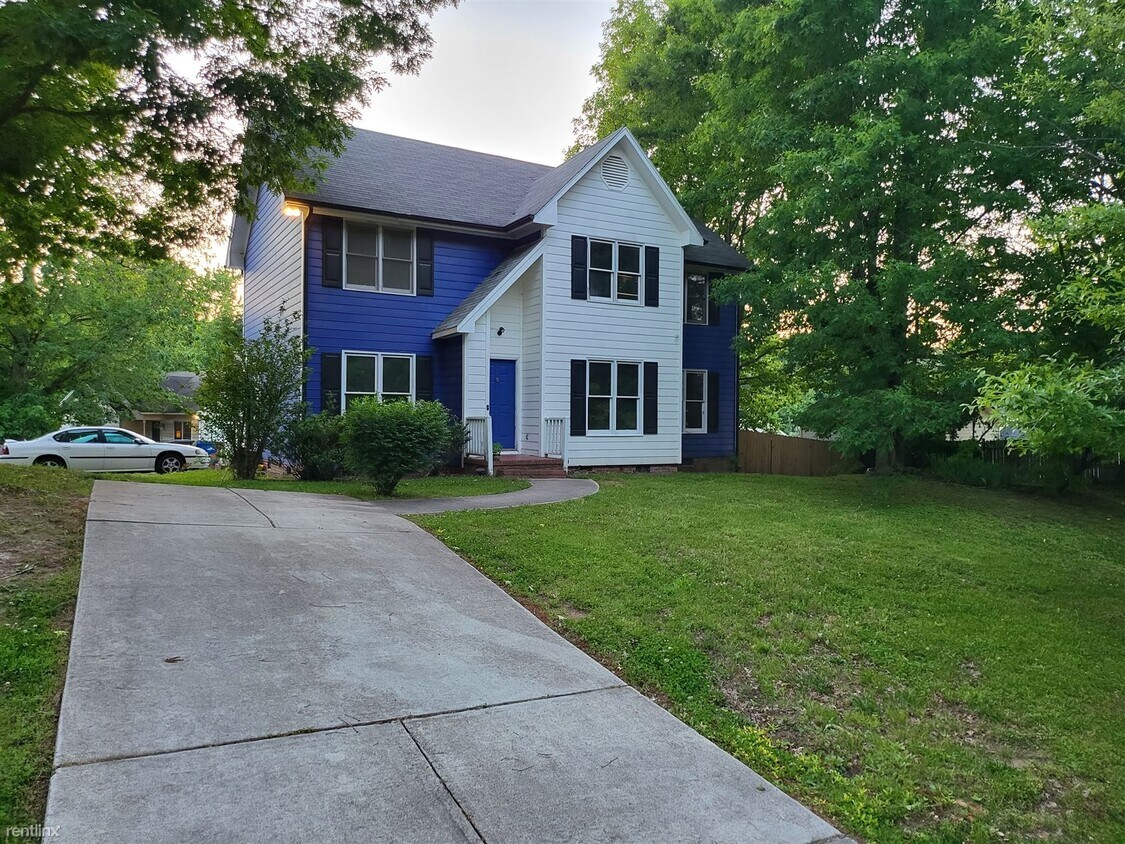 Building Photo - Room for Rent, 1.5 bath House - 5509 Conti...