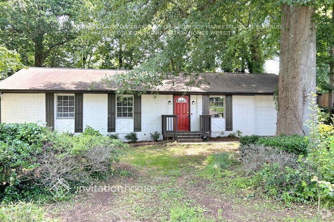 Building Photo - 1136 Woodleigh Rd SW