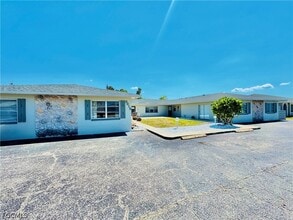 Building Photo - 3619 SE 9th Pl