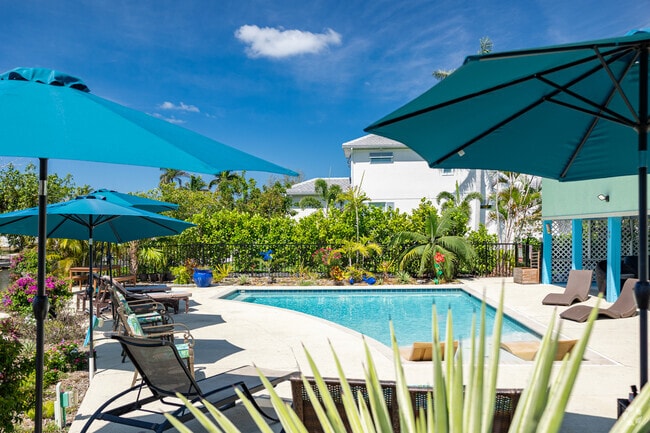 Building Photo - The Gardenia House