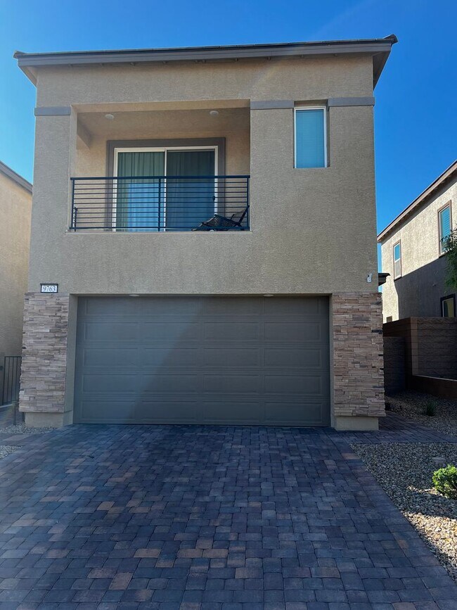 Foto del edificio - Beautiful 3-Bedroom Home in Desirable Skye Canyon * COMING SOON*