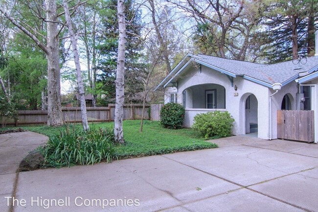 Building Photo - 3 br, 2 bath House - 782 Vallombrosa Ave.