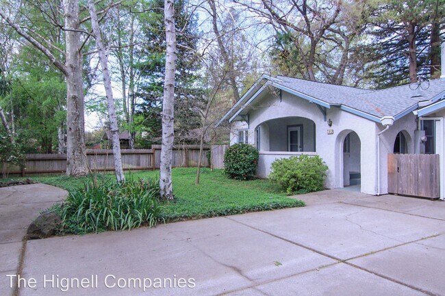 Foto del edificio - 3 br, 2 bath House - 782 Vallombrosa Ave.