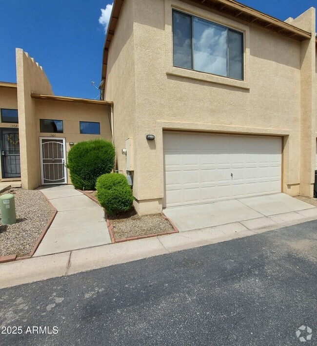 Building Photo - 1360 Leon Way