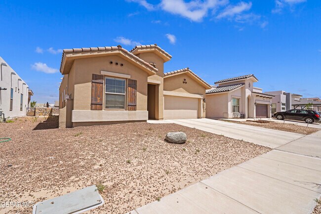Building Photo - 12911 Aberdare Dr