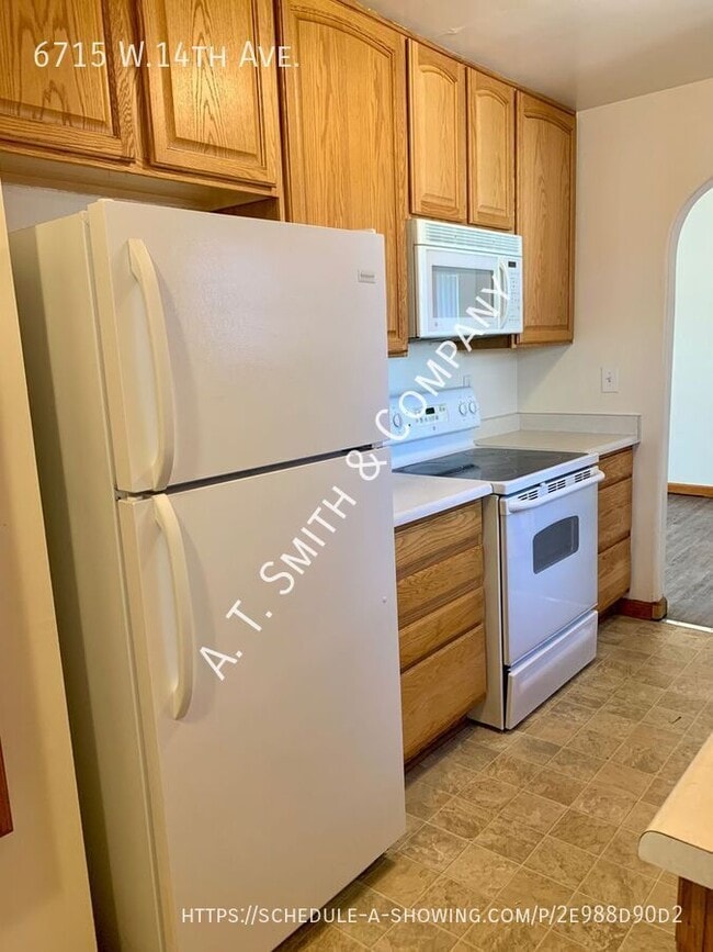 Foto del edificio - 6715 W.14th Ave.-