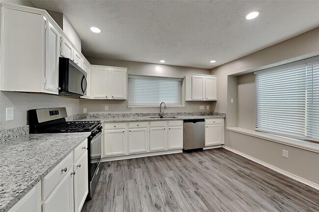 Foto del edificio - 19011 Keyturn Ln