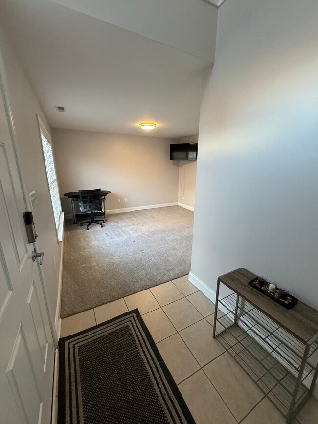 Vestíbulo - 819 Ramsay St