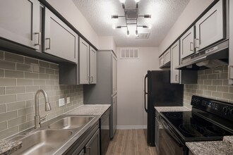 Kitchen A1-1br1ba-vatsoco-001.jpg - V at SoCo