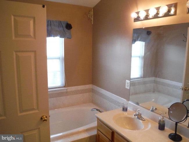 Building Photo - 206 Bald Eagle Way