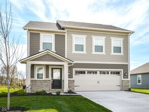 Building Photo - 6685 Hawthorne Dr