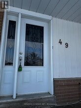 Building Photo - 49 Doncaster Dr