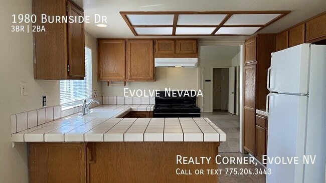 Foto del edificio - 1980 Burnside Dr