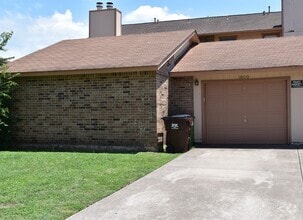Building Photo - 1800-1806 Rawhide Loop